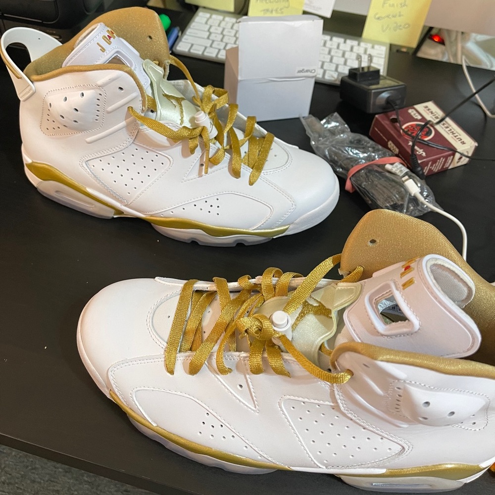 Authentic Jordan Retro 6